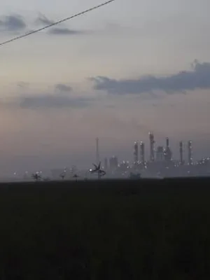 Geopolitical Climate's Impact on US Energy Independence: A Deep Dive - Cover Image