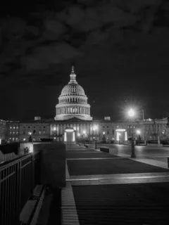Government Shutdown: Impact on Federal Employees & Services - Cover Image