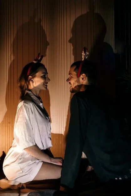 A modern and minimalist stage setting for a new play. Actors dressed in contemporary clothing are engaged in a heated discussion, with expressive body language.